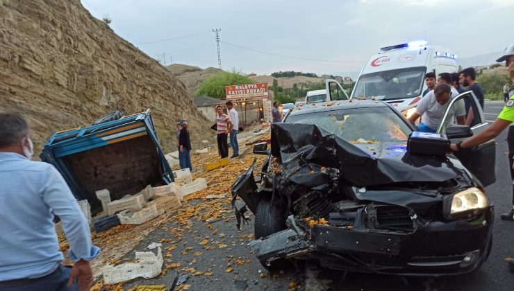 Malatya’da otomobil ile çapa motoru çarpıştı: 2 yaralı