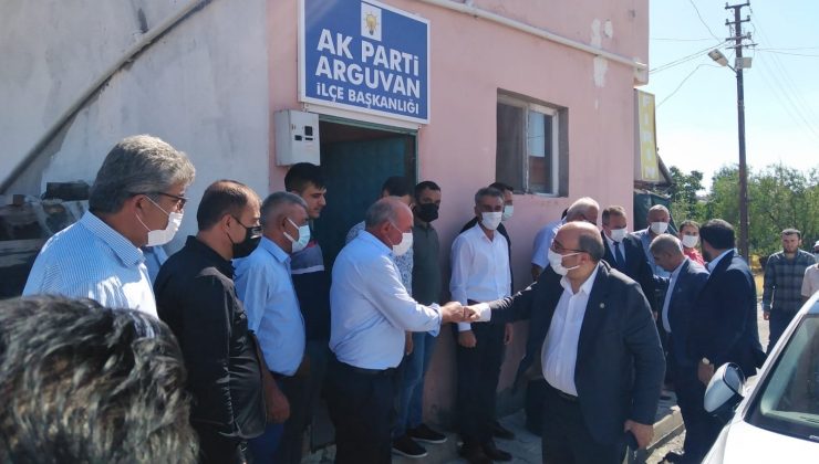 AK Partili Açıkkapı: “Gidilmeyen kapı, sıkılmayan el bırakmayacağız”