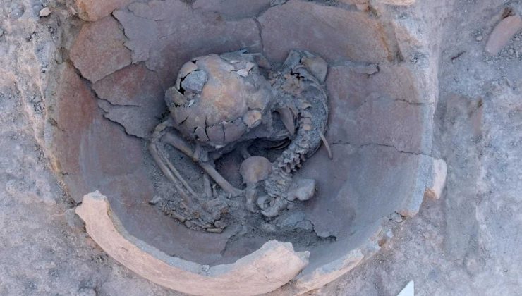 Arslantepe Höyüğü’nde MÖ 3600 yılından kalma 2 çocuk iskeleti bulundu