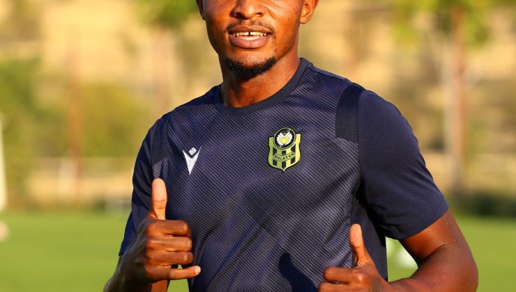 Yeni transfer Walter Bwalya ilk antrenmanına çıktı