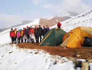 Üniversite öğrencilerine dağcılık eğitim